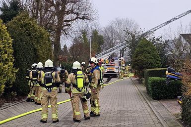 Einsatz Lenaustraße. Fotos: FF Quickborn